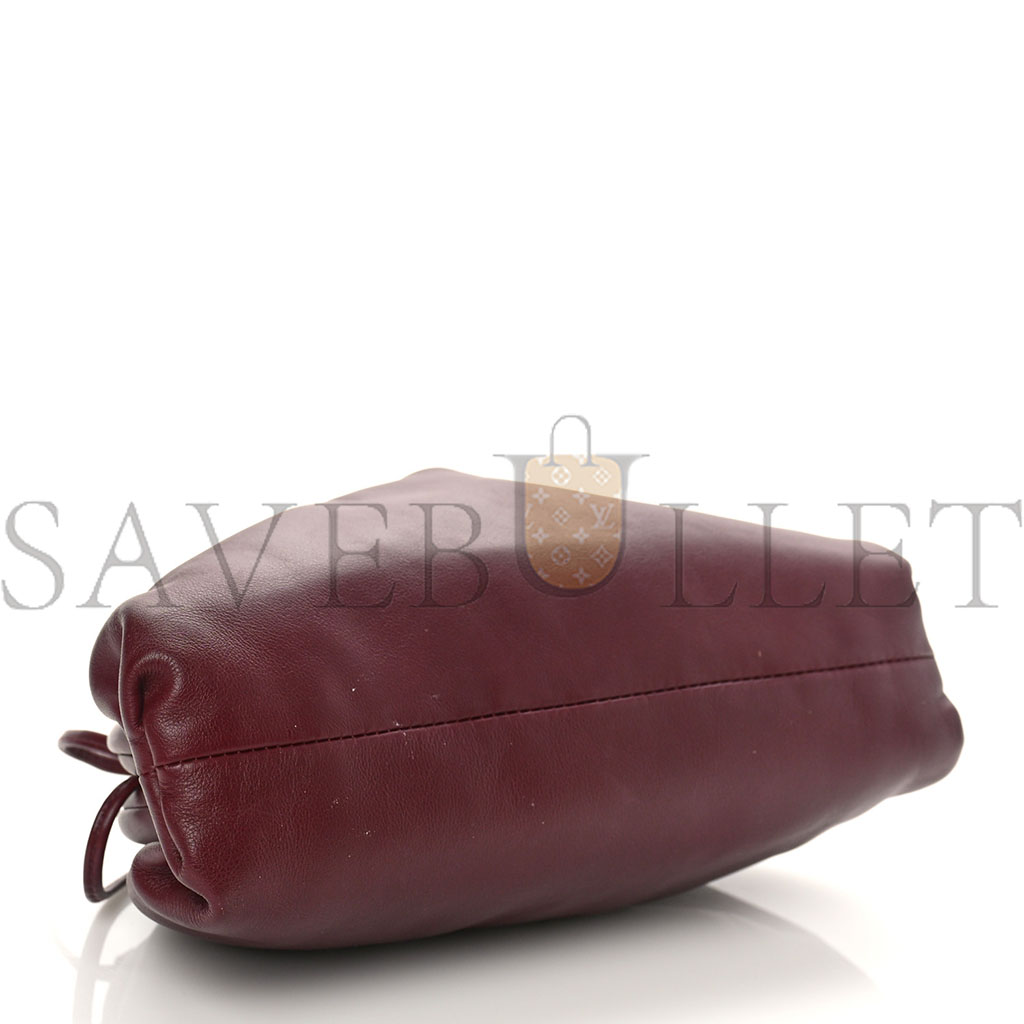 BOTTEGA VENETA BUTTER CALFSKIN THE MINI POUCH BORDEAUX (21*11*5cm）